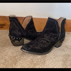 Corral booties